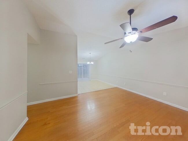 Photo - 2500 Justin Ct