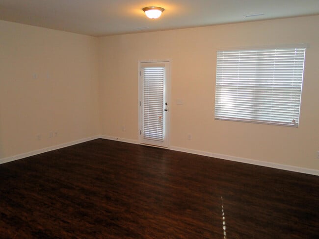 Photo - Beautiful 3 Bedroom, 2.5 Bathroom Townhome in NE Raleigh!