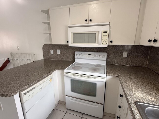 Photo - 10101 W Okeechobee Rd Unit 9202