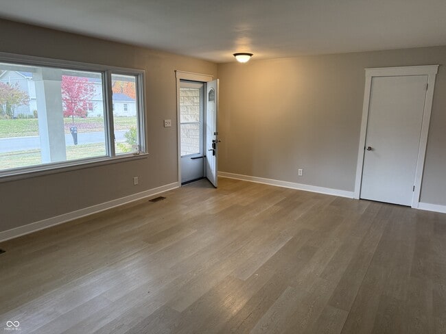 Photo - 223 Carlin Dr