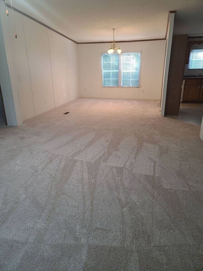 Photo - Large Home on Nearly an Acre! ACT NOW! ***RENT SPECIAL : 1/2 OFF FIRST MONTH OF RENT!!!