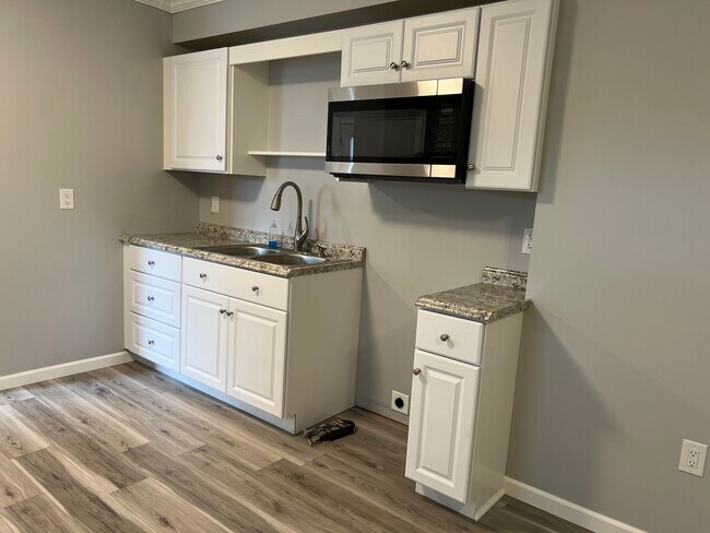 Photo - 324 Front St Unit D