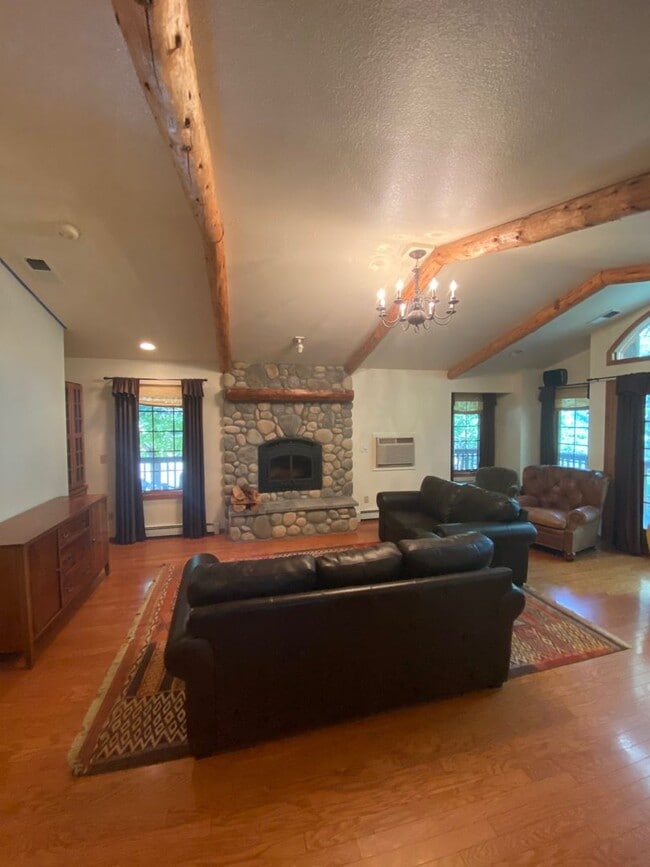 Photo - Quaint Country Living (APP#143)