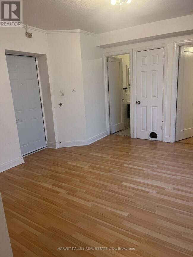 Photo - 3 Elm Grove Ave Unit 31