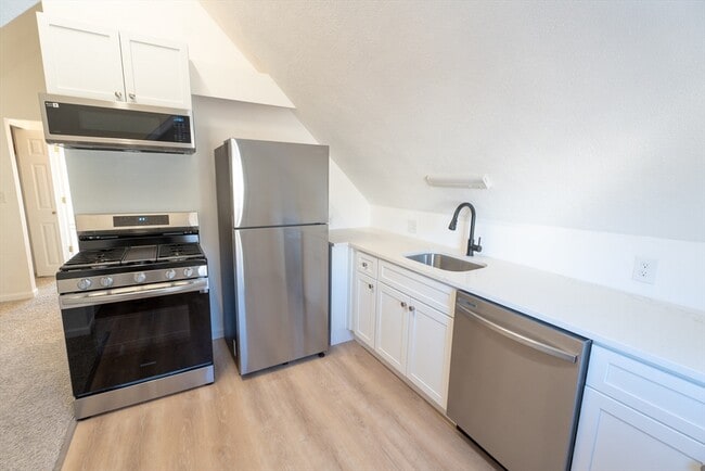 Photo - 8 Rockwell Terrace Unit 3