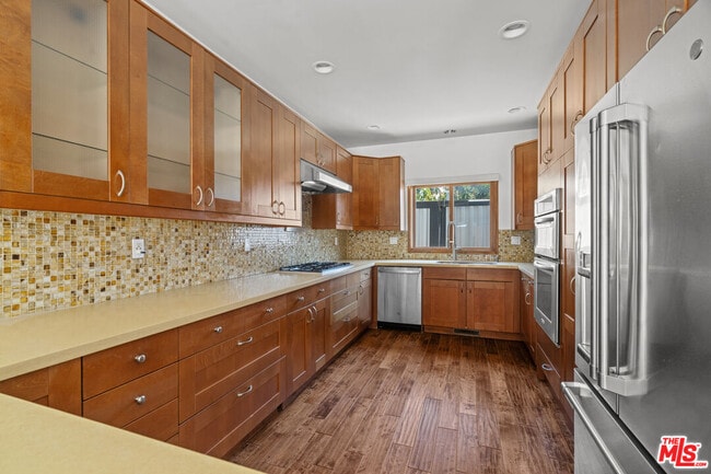 Photo - 660 San Juan Ave