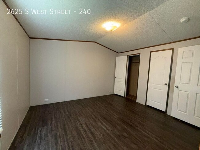 Photo - 2625 S West St