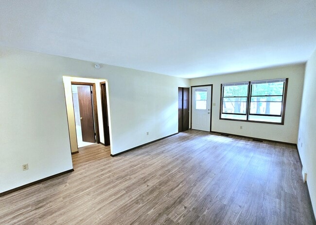 Living Room- 12.2x9.4 - 292 Pine Ridge Rd Unit 292 Pine Ridge Rd