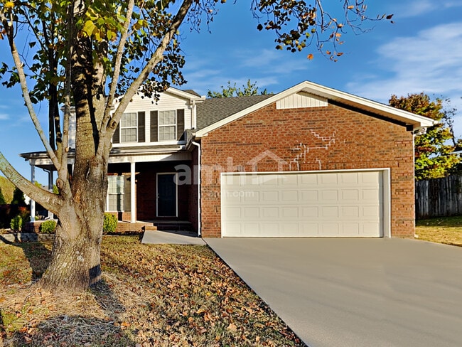 Building Photo - 3470 Esquire Dr