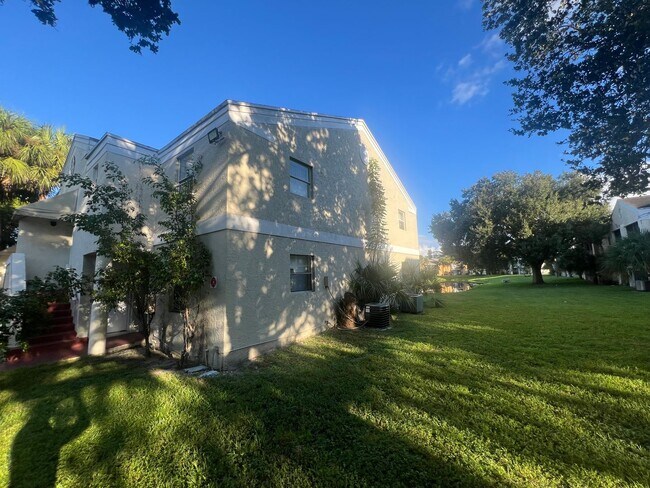 2561 NW 56th Ave