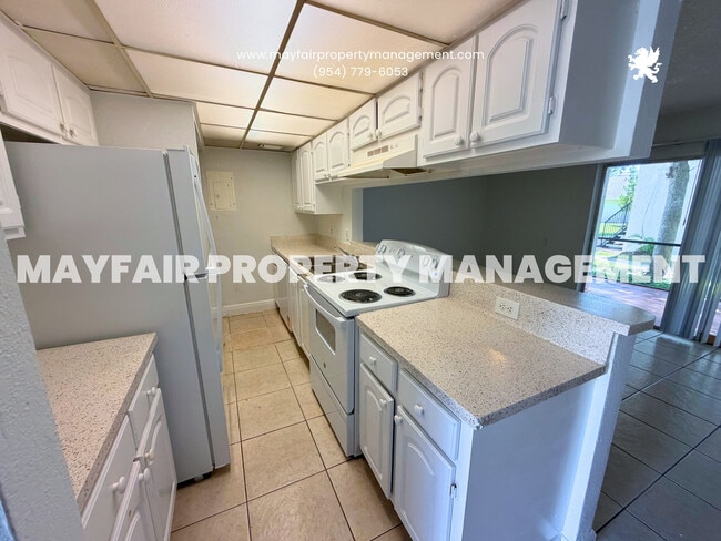 Building Photo - 4521 Treehouse Ln