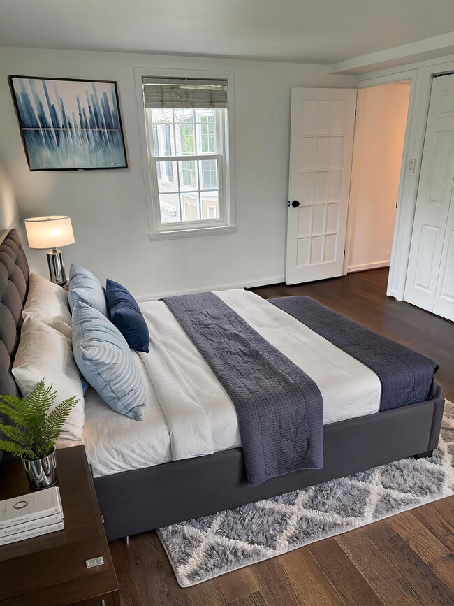 Photo - 806 S Arlington Mill Dr Unit 204