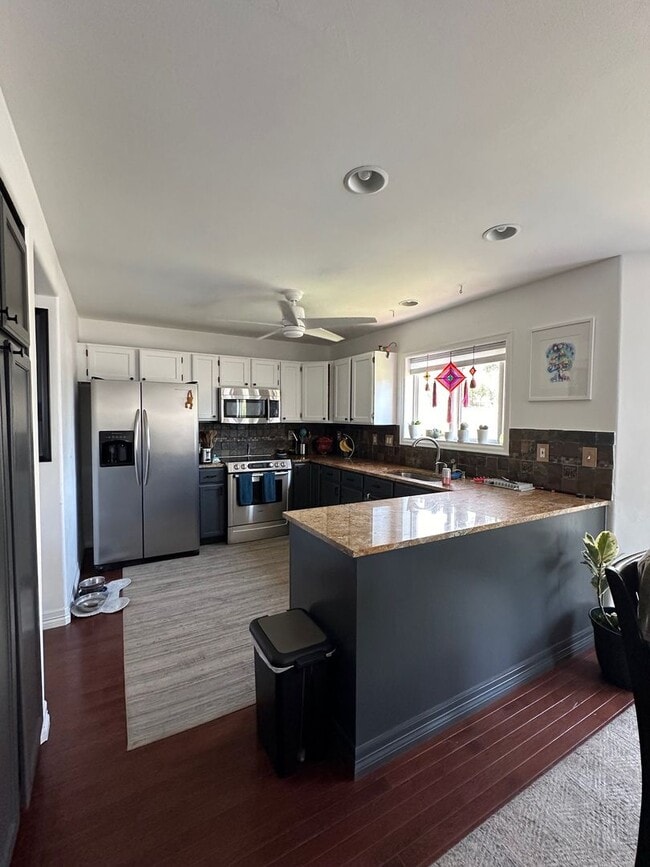 Photo - 850 Mountain View Dr Unit House