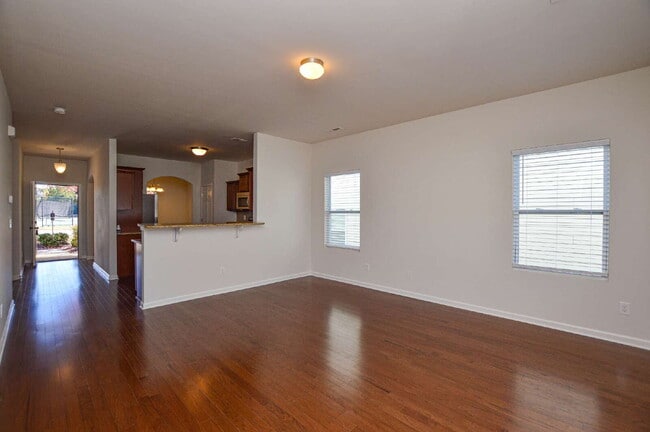 Photo - Modern Comfort, Flexible Living, Tailored for You
2 Bedrooms | 2 Bathrooms
Edgewater| Lancaster, ...