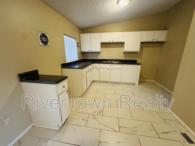 Photo - 4328 Park Forest Dr