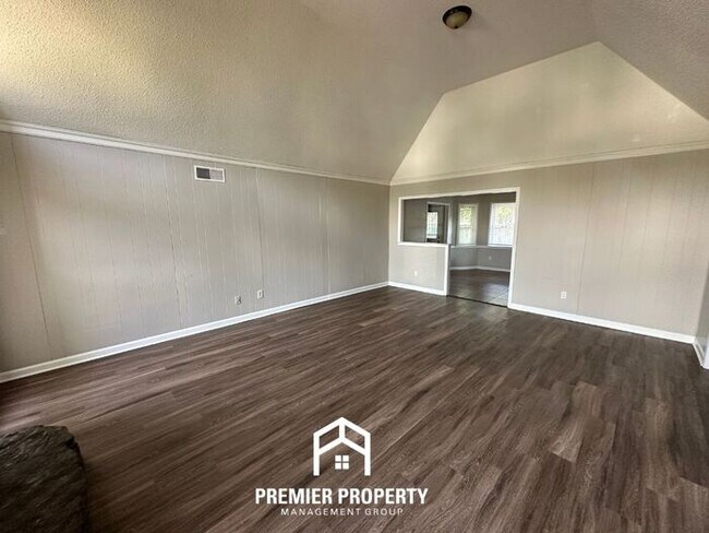 Photo - 4440 Castle Heights Dr