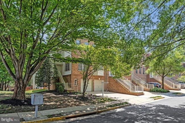 9546 Lagersfield Cir