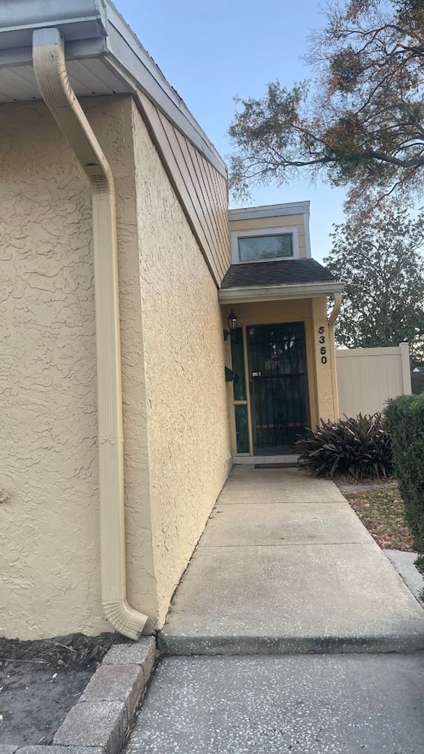 Photo - 5360 Skelly Square Unit 1006