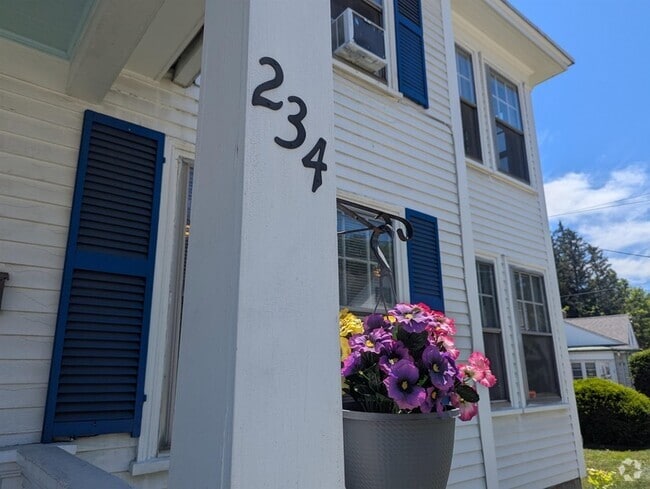 Building Photo - 234 High St Rental