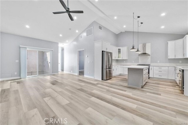 Photo - 1549 McLeod Pl