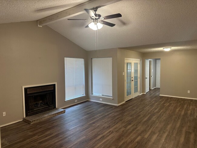 Photo - 810 Faircreek Ln Apartamento Unidad b