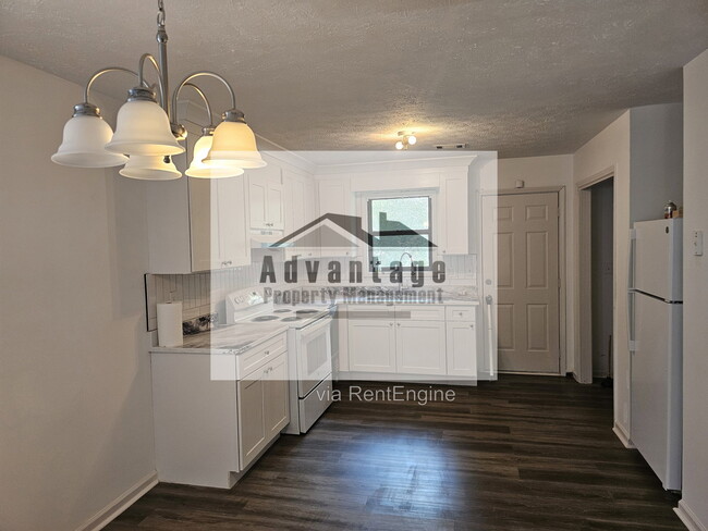 Photo - 1521 Pine Cone Ln NW