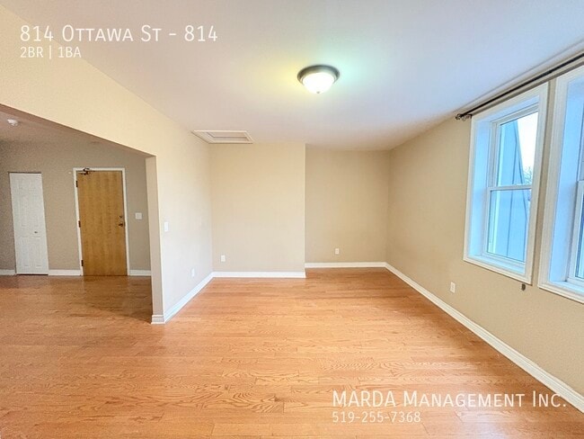 Photo - COZY 2 BED/ 1BATH - IN WALKERVILLE - PLUS HYDRO & GAS! Unit 814