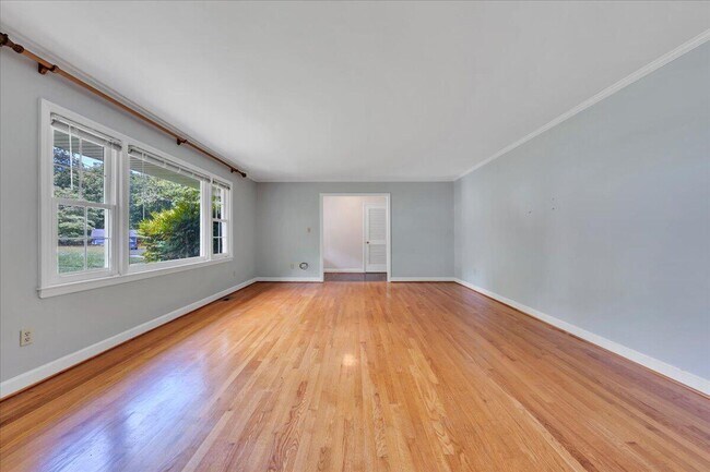 Photo - 1814 Pelham Dr
