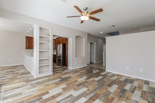 8657 E Kiva Ave