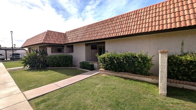 Photo - 2 Bedroom Condo Unit in the Colonia Coronita Chandler Townhomes Community Near E Chandler Rd and ...