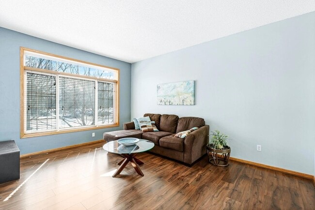 Photo - 10514 8th Ave N