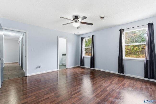 Photo - 4904 Middleton Ln NW