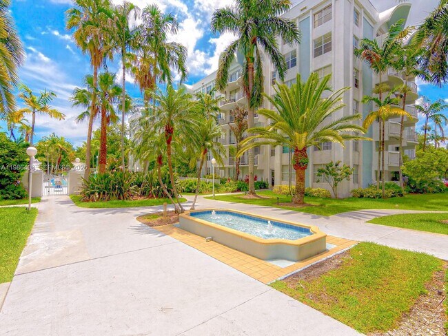 Photo - 484 NW 165th St Unidad A-412