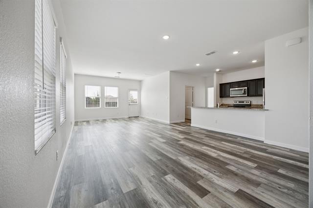 Photo - 1902 Wolf Run