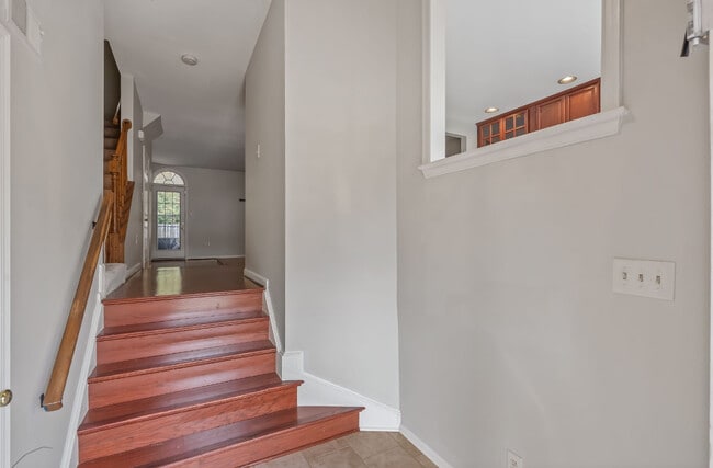 Photo - 7385 Hidden Knolls Ct