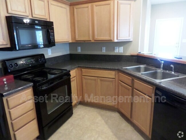 Building Photo - 121 Hatleyberry St Rental