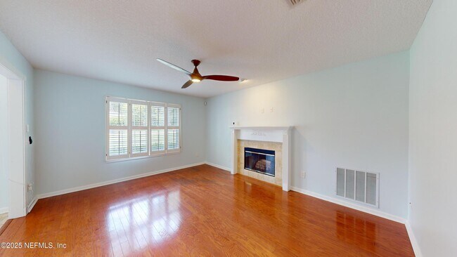 Photo - 1142 Westwood Dr