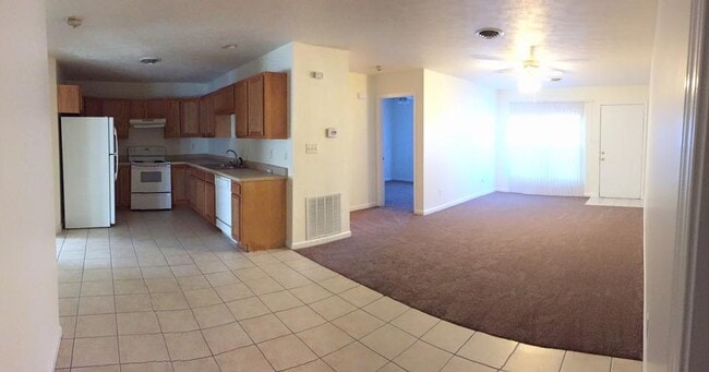 1503 Colin Bradley Dr Unidad B