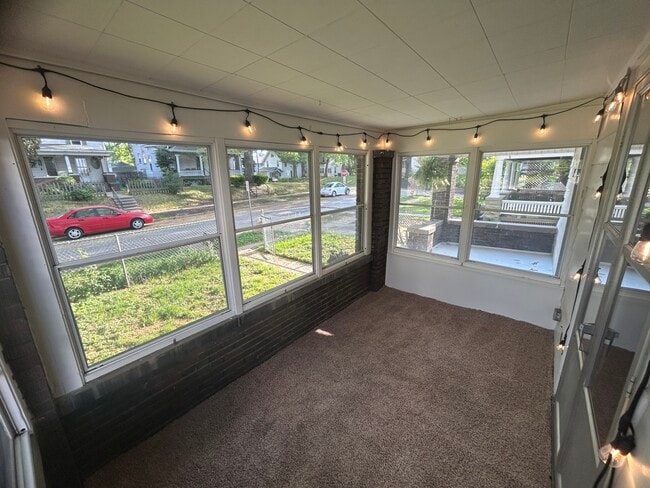 Photo - 1525 11th Ave