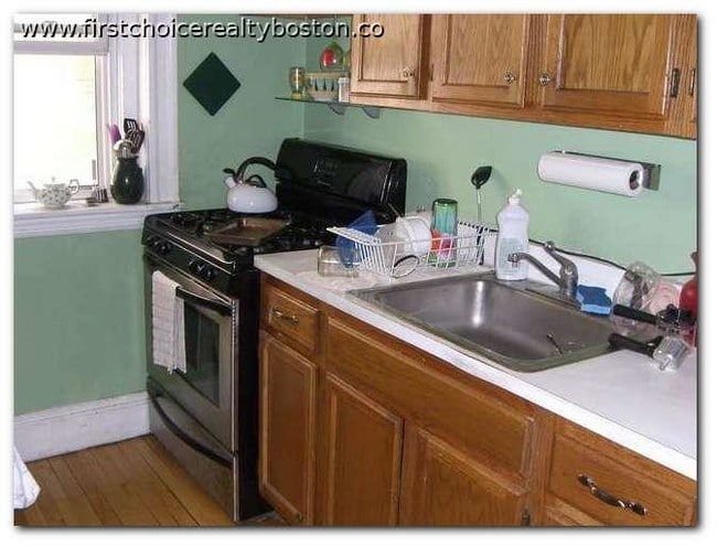 Building Photo - 14 Melvin Ave Unit 7