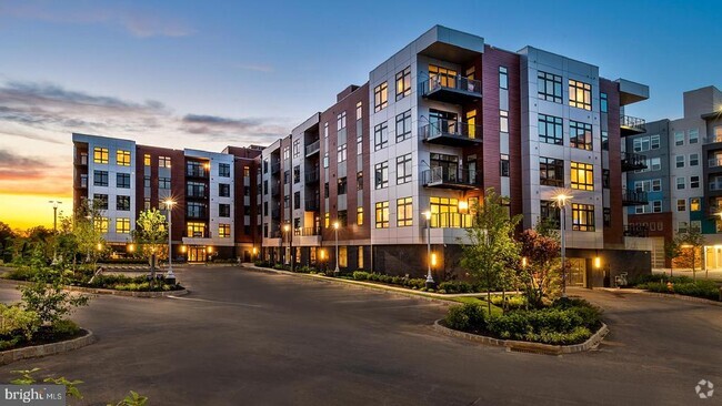 Building Photo - 575 S Goddard Blvd Unit 210 Rental