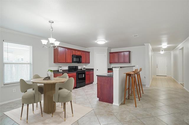 Photo - 532 Stirrup Bar Dr