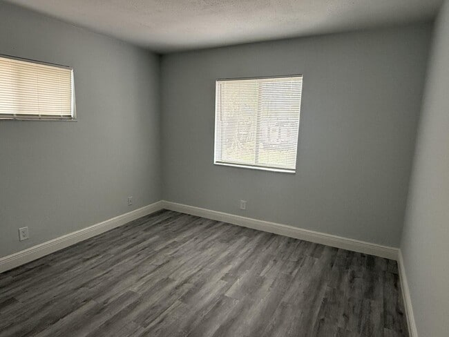 Photo - 3525 Avenue J
