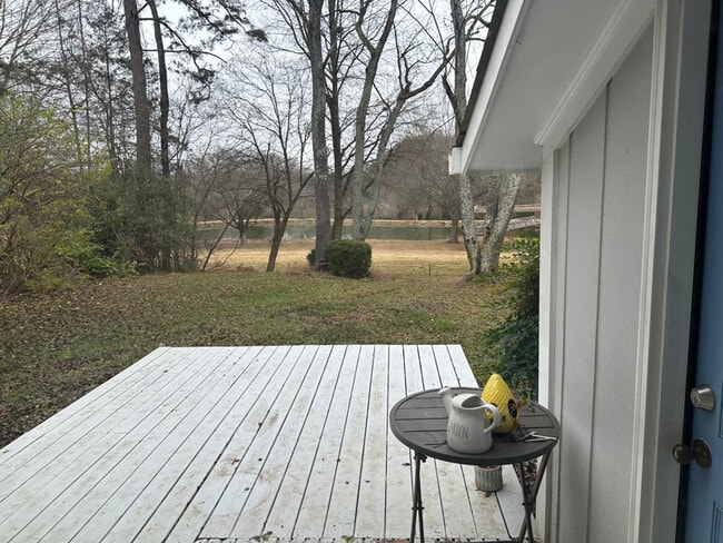 Photo - 1523 Robin Rd