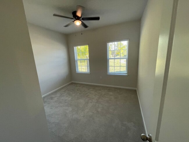 Photo - Beautiful 4 Bedroom 2 Bathroom home in Eagle Crest community