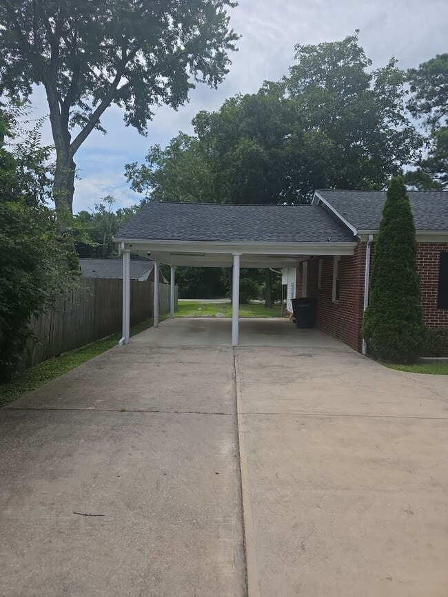 Photo - 1106 Park Dr