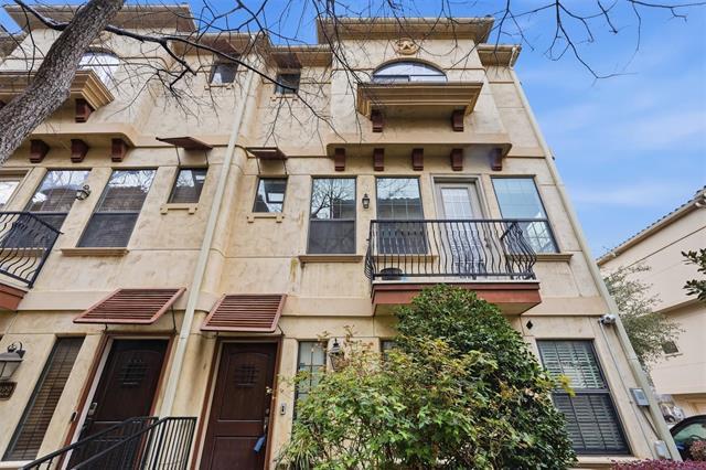 Photo - 1020 Pavillion St