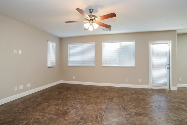 Photo - 10811 Cather Ave