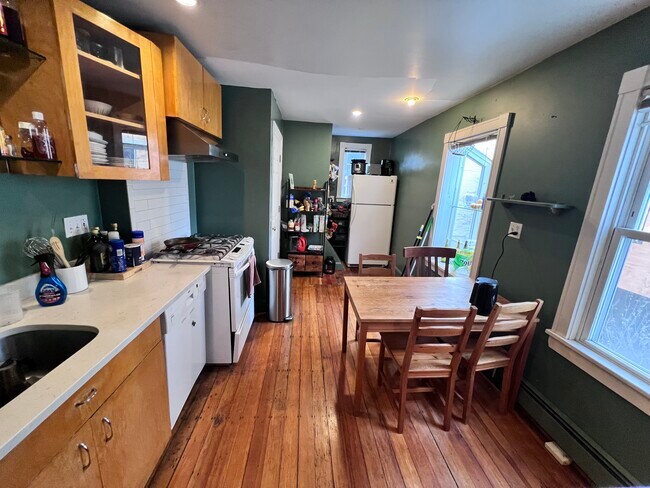 Photo - 32 Fairmont Ave Unidad 32 Fairmont Ave