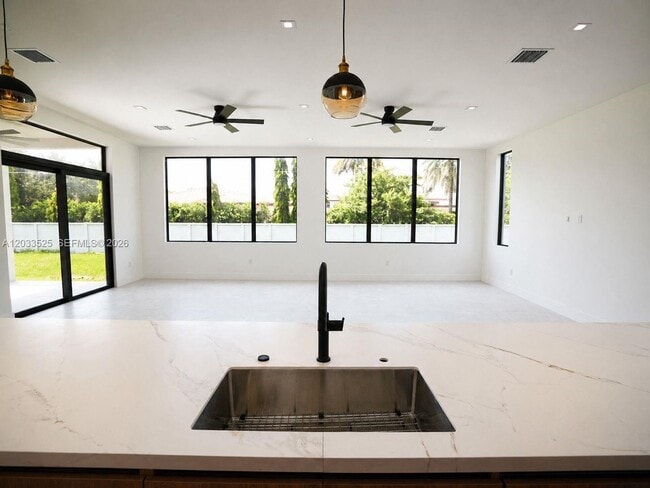 Photo - 13023 Davie Oaks Dr